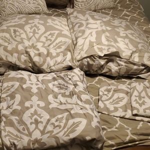 Grey & White Duvet Set